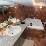 Luxury Loft With Sauna & Jacuzzi Apartamento