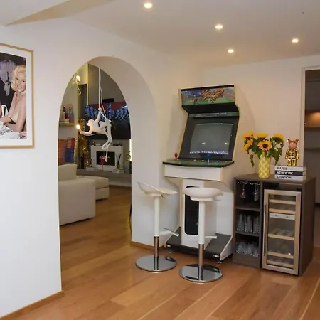 Luxury Loft With Sauna & Jacuzzi Apartment