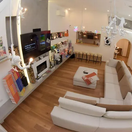 Luxury Loft With Sauna & Jacuzzi 米兰